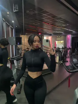Glad I pre invested #fyp #tik_tok #motivation #GymTok #xybca #fyppppppppppppppppppppppppppppppppppp #tt #you #viralllllll #southafricantiktok🇿🇦 #foryoupage #rsa 