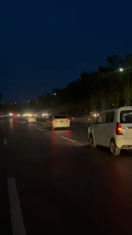 Islamabad motorway beautiful view night..☺️ #foryou #fyp #foryoupage #unfrezzmyaccount #viralvideo #islamabadview2 #viral #tiktok 