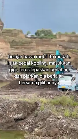 😊😊#trukpasir #trukmodifikasi #foryoupage #trukmaniaindonesia #fyppppppppppppppppppppppp #berandafyp #gelogorkenongmerapi #trukhits #truklovers #trend #sadstory 