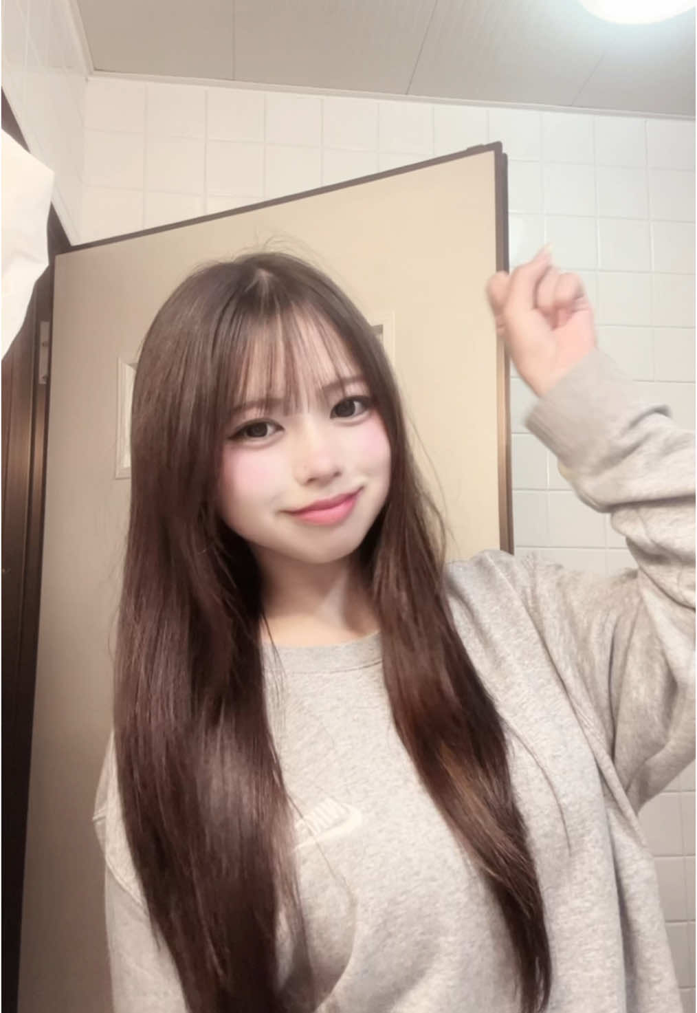 前髪ぱっつん重めにしてみた#fyp #似合ってないとか言うなよ 