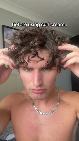 Who wants the tutorial?? 👀 #curls #curlcream #curlyhairroutine #curlyhairtips #naturalcurls #curlscheck #curlyhairstyles #viral #type3hair 