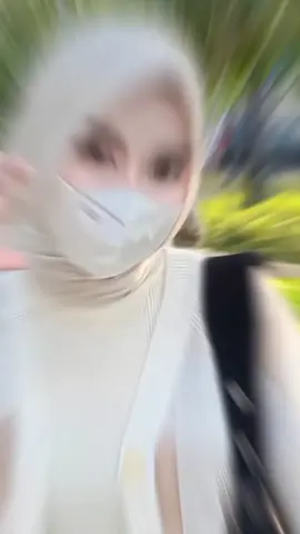 Cewek hijab: cantik manis 💦 #edit #jj #aligntmotion #tiktok #cewekcantik #berandakamu #ceksound #trendingsong #trending #selebgram #outfit #bandunghits #indonesia #fypage  @outfit🛒 @Outfit Lo 🐊 @outfit kekinian49 @OUTFITHIJABKECE 