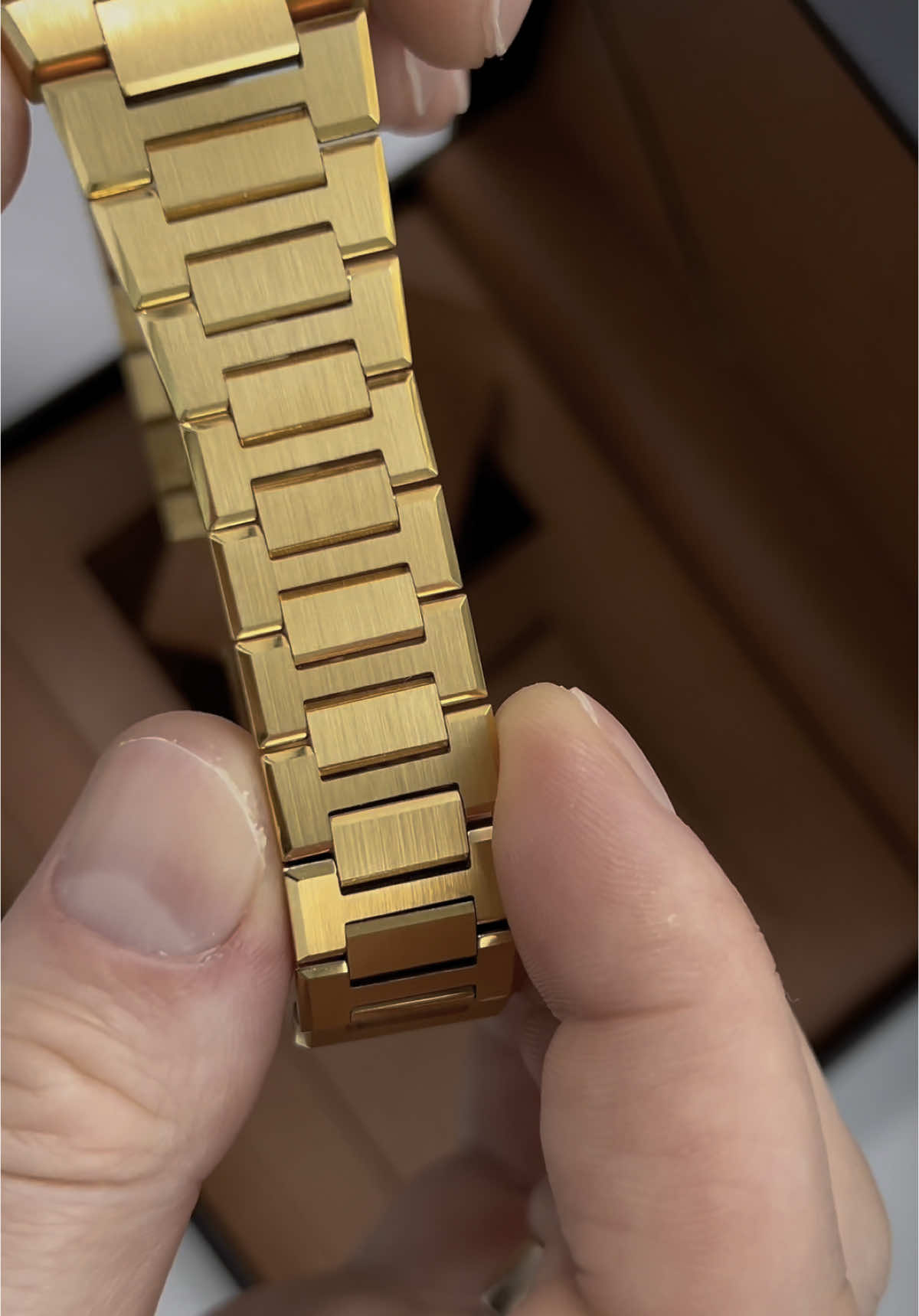 Gold Automatic Watch🤩 #menswatches #womenwatch #luxurylifestyle #luxury #luxurywatches #watches #gold 