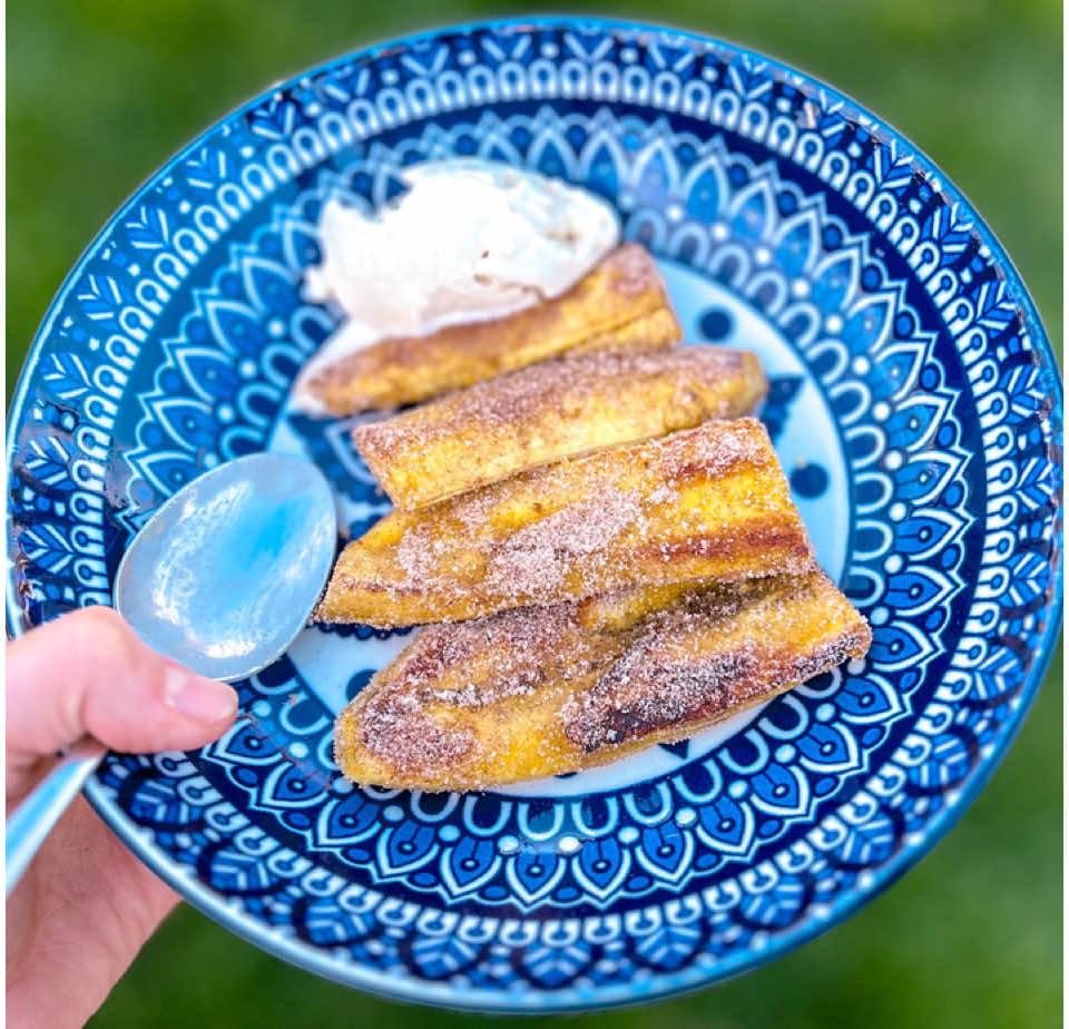 I thought it was banana for YEARS… Nope. It was plantain. No wonder it never tasted like Grandma’s. 😂 If you’ve ever messed up a recipe because you thought you remembered it right… this one’s for you. Crispy edges, cinnamon sugar, and just the right amount of redemption. 🙃 🍦 Optional: vanilla ice cream 💬 What food memory did you get totally wrong as a kid? #Shorts #PlantainRecipe #FoodFails #ComfortFood #SweetPlantains #CinnamonSugar #FamilyRecipes #QuickDessert #creatorsearchinsights #tastyrecollections #3ingredientrecipes #EasyRecipes 