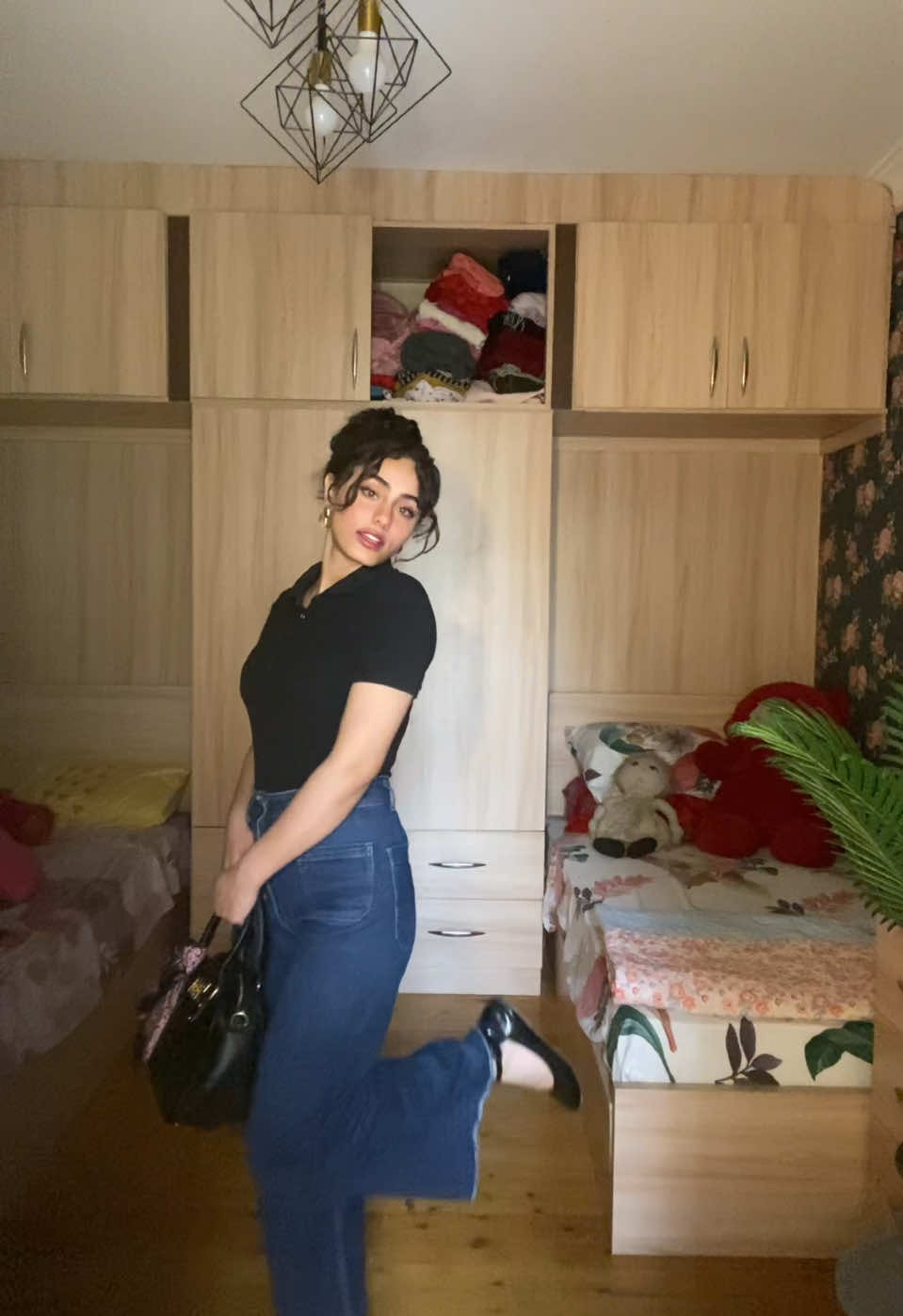 الاكسسوريز @kava_jewelry69 #foryou #grwm #greenscreen #stylish #Fitness #fitcheck #outfit 