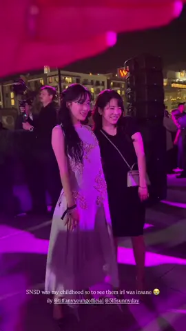 Chị DJ về hàn chắc bị SM cấm túc lun quá😂😂 #Tiffanyyoung #Sunny #Hyoyeon #SNSD #girlsgeneration 