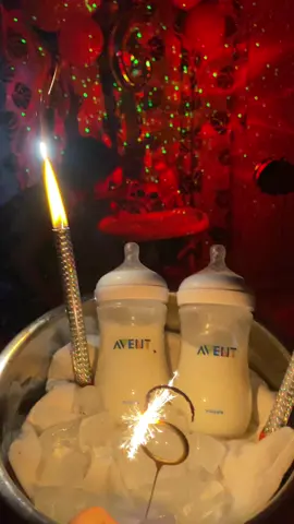 When you’re only 6 months old but already the life of the party!  #6monthsoldmilestones #babyphotoshoot #milestonebaby #babytok 