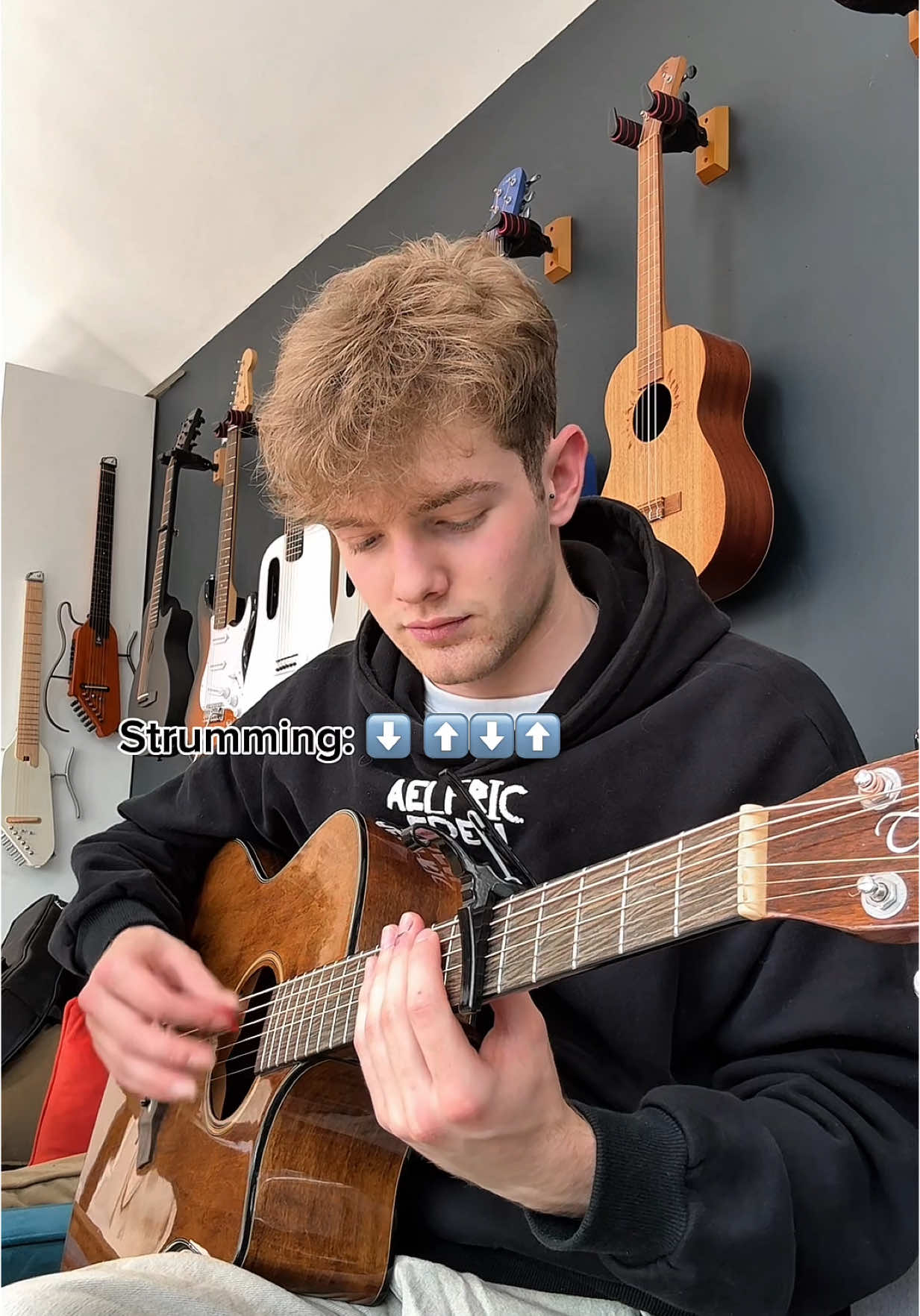 How to play Sparks like the original | Super baggy jeans are from @aelfriceden_official 🔥🔥 #guitar #fyp #foryou #tutorial #music #sparks #coldplay #aelfriceden 