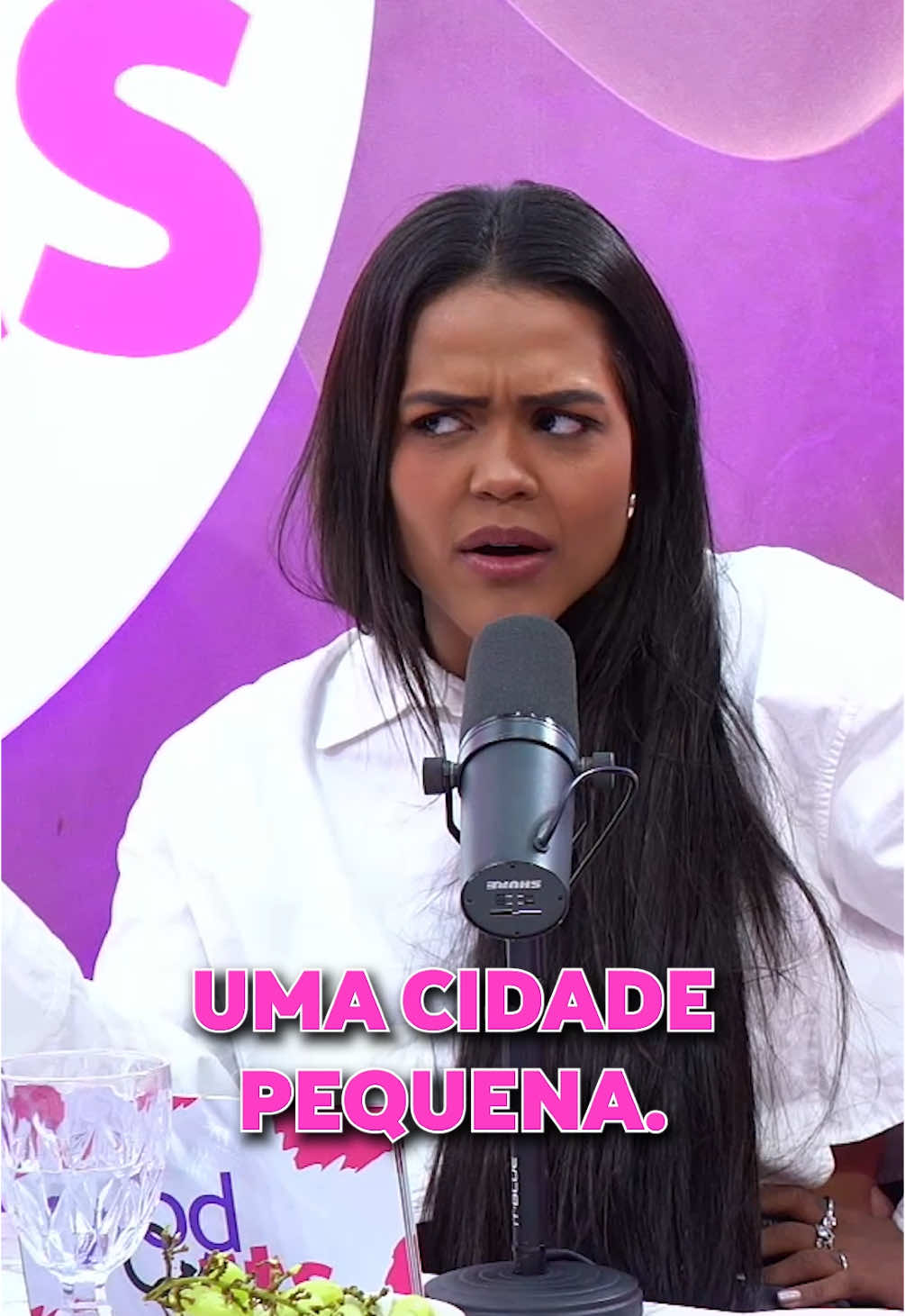 “Morar no Rio é qualidade de vida!“ 🇧🇷 🏝️  #fy #camilaloures #marimenezes #uailazaro #uaivicente #podcats 