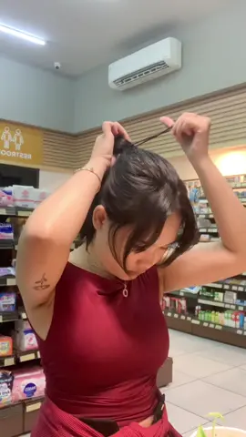 Komen apa kek terserahhh!!! Yg baik baikk. Nanti di bls😓