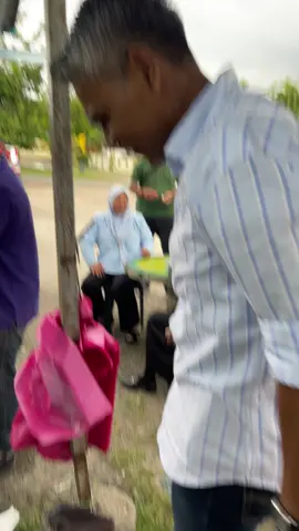 abg lan semua boleh hat mana nak beli durian hapa kena mai di kedai kami 