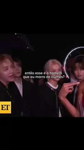 pra quem pediu do Chan/ eu amo ele bêbado kkkkkk . . @Greice viu o STRAYKIDS aqui meu bem. #bangchan #straykids #skz4thgenleaders #skzmeme #aimimixs #fyp 