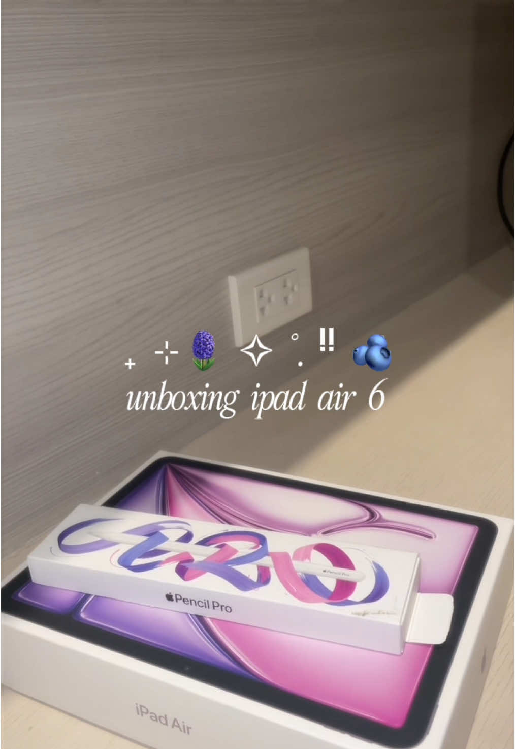 unbox new ipad with mee 🫐🎧#CapCut #fyp #unbox  #i#ipadair6unboxingipad #Unboxing #purple  #fyp #รีวิว #เทรนด์วันนี้tiktok 