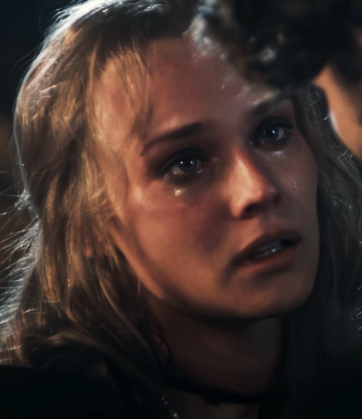 #helenoftroy a face card ppl literally went to war for                                                                           -                                                        -                                                        -                                                        cc widowsaeps #helenofsparta #troy2004 #dianekruger #troy2004edit #trojanwar #greekmythology #achilles #orlandobloom #aesthetic 