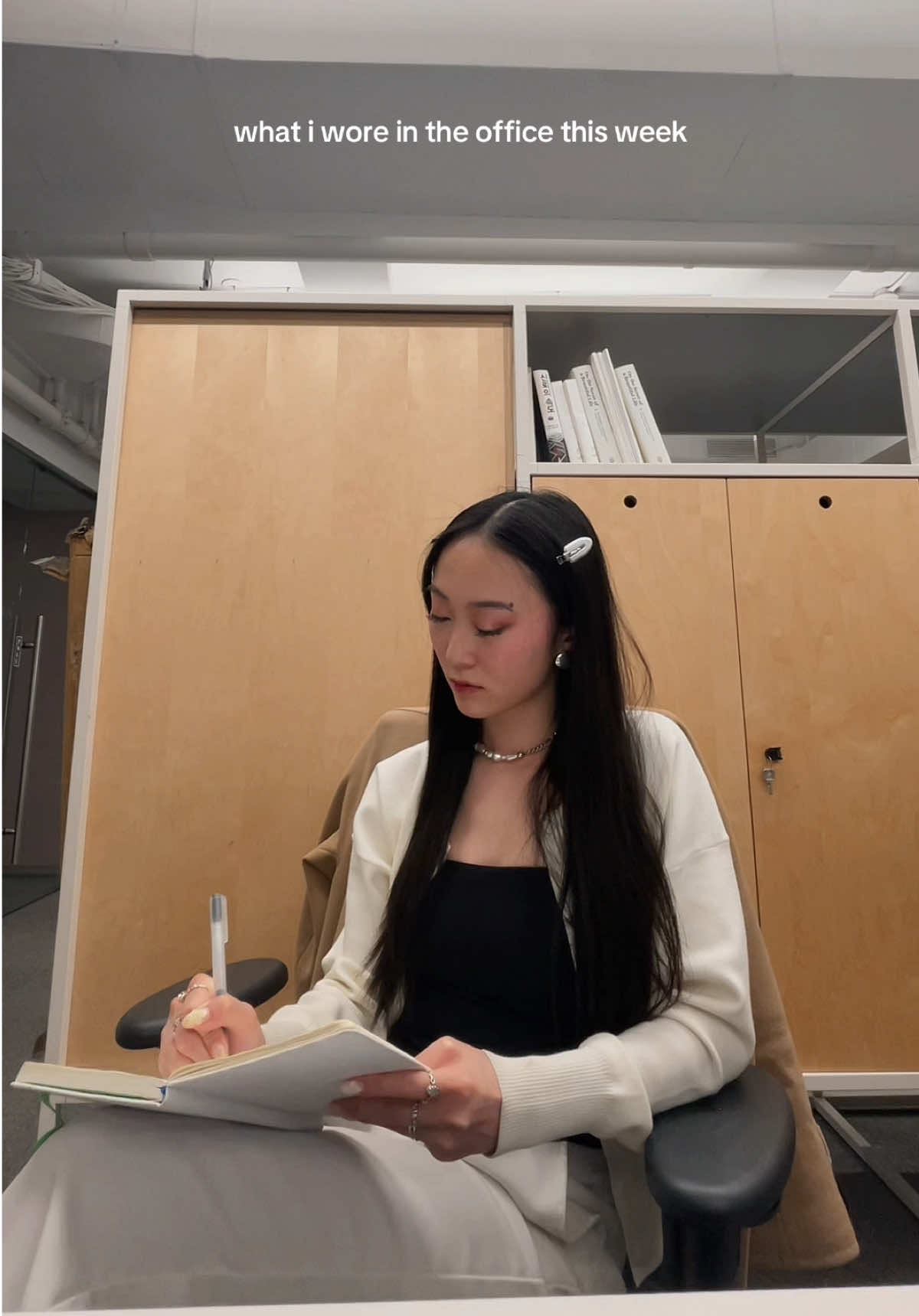 20-something girl takes on the office 👩🏻‍💻💼 dressing up for work because my cutie clothes should get love during the week (& not just the weekend), too ♥️ #officeoutfits #workoutfits #workwear #OOTD #pinterestfashion #20something