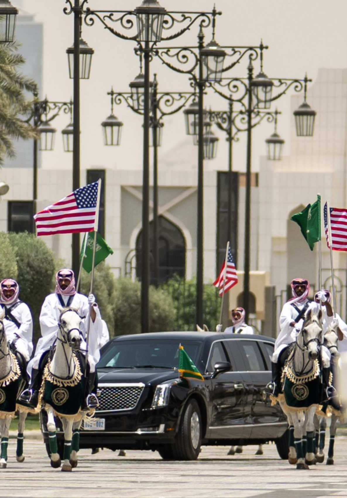 The King’s in the building💎✋       USA 🤝 Saudi Arabia. Historic day,  the world order is rearranging, legendary Golden age incoming! God Bless Donald Trump! 