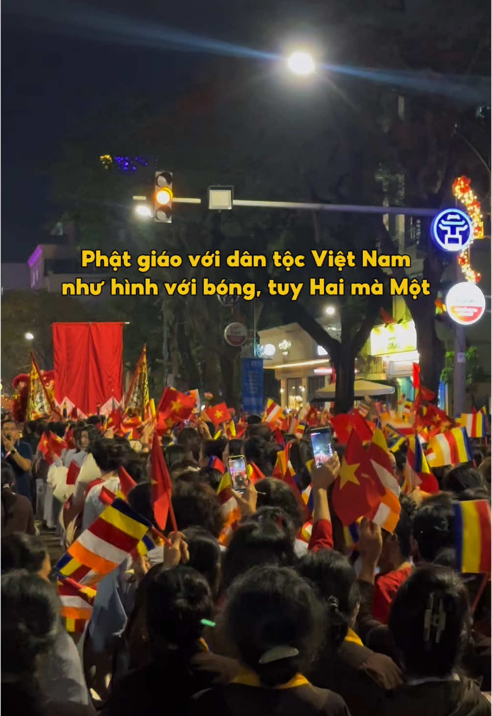 Mái chùa che chở hồn dân tộc, phù dân hộ Quốc mấy ngàn năm chương sử.  #vesak #phatdan #hanoi #traveltiktok 