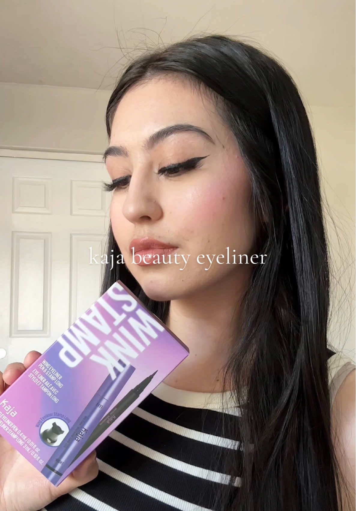 gifted by KajaBeauty 🌟 i don’t do eyeliner very often but i loved using this as a guide for where i wanted my eyeliner! 🖤🪻 @Kaja Beauty @sephora #kajabeauty #kbeauty #eyelinerguide #Eyeliner #makeupmusthaves #makeup #maquillaje #parati #foryou #viral #microinfluencer #makeupmicroinfluencer 