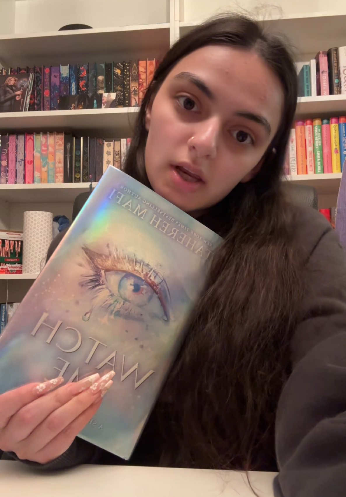 ITS SO PRETTYYY #shatterme #BookTok #reading #fairyloot #watchme #unboxing 