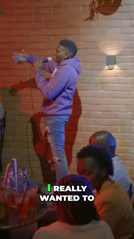One thing about @Halaiki he’s got jokes 😂😂 Ati ange roast @Bien-Aime Baraza but jua already inafanya kazi 😂😂 He was even shouting out his ‘barbers’😭😭 Now he’s coming for @Papa Soul on the 31st at @REDROOM  You can’t miss this 😂🫱🏽‍🫲🏾 #roasts #roasthousecomedy #comedy #bien #live 