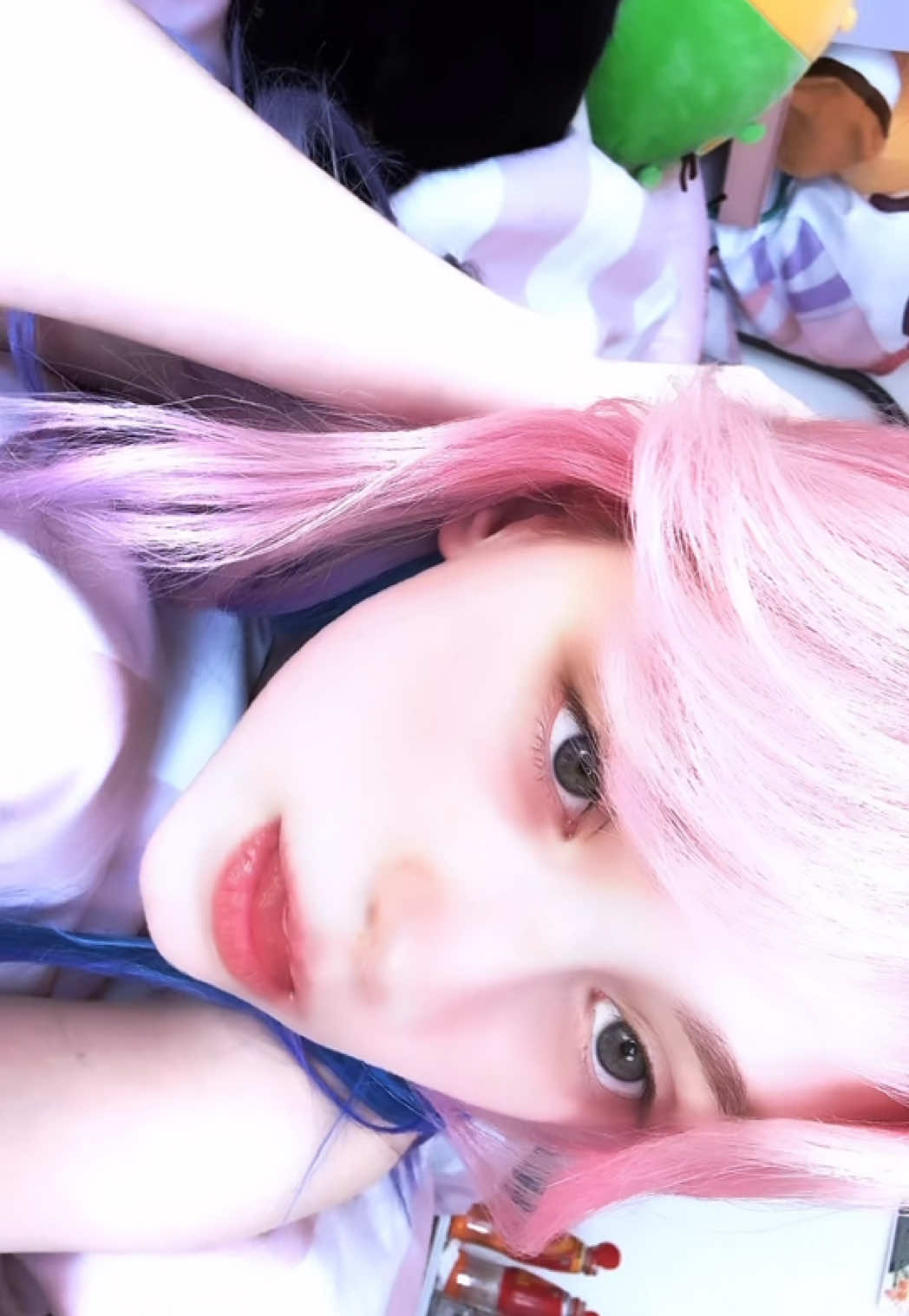 im bored but i sont want to move or do anuthing