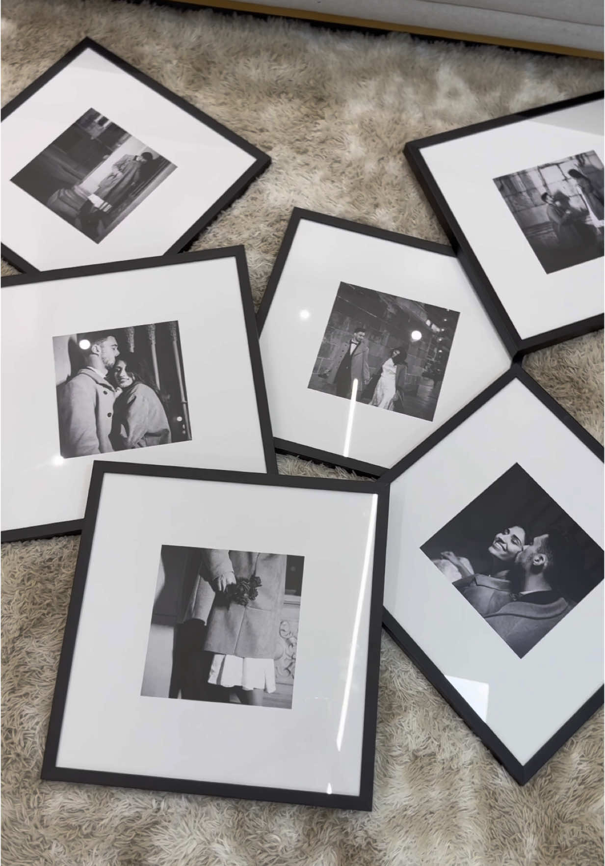 Transforme suas fotos favoritas em um quadro personalizado. Frete Grátis e compre sem sair do TikTok com a novo plataforma TikTok Shops 100% Segura é Confiável !!