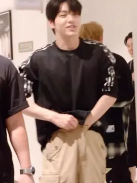 bros amam coçar o saco #choigyun #viral #soobin #taehyun #foryou #tomorrow_x_together #txt #meme #taebin 