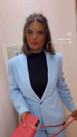 Ne laisse jamais ta lumière s’éteindre ✨ Protège l’ambition derrière tes projets. Avance, même à pas tremblants, mais avance toujours.  #femmes #ambitieuses #determine #developpementpersonnel #amourdesoi #image #look #mode #beauty #business #enligne #marketingdigital 