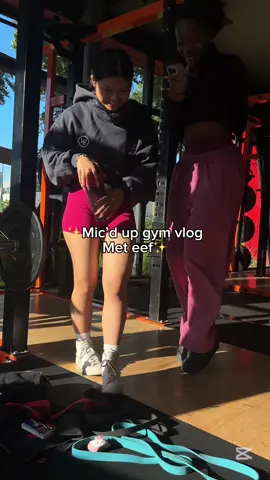 Deze week 30% korting op alle short met “JAIMEE” bij @Strong Eagle Gymwear  🩷🩷 @evelynemiandaa #viral #fyp #gym #basicfit #gymvlog 