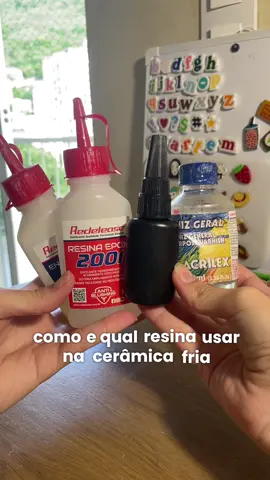 como usar as resinas na cerâmica fria!!  Qual tipo de resina vocês mais usam?  #ceramicafria #resina #resinart #airdryclay #ceramica #tiktokart #resinauv #resinaepoxi #clayart #arttips #dicas 