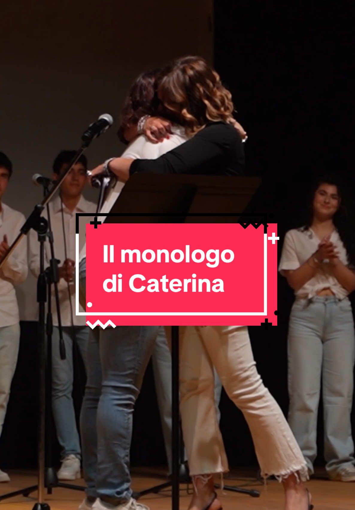 “Mi chiamo Caterina, e sono una persona autistica.” Inizia così il monologo intenso e consapevole di Caterina, una giovane donna che ha saputo trasformare la diagnosi in consapevolezza, il percorso in crescita, e la voce in forza. Il suo viaggio è cominciato da bambina, ma oggi è una testimonianza viva di quanto sia importante avere strumenti, spazi e persone che credano in te. Il progetto Play District è proprio questo: un luogo dove ognuno possa esprimersi, raccontarsi, sentirsi accolto. Per Caterina, come per tanti altri ragazzi e ragazze, è stato un punto di partenza, un’opportunità per aprirsi e farsi ascoltare. A lei auguriamo di trovare sempre nuovi spazi civici dove sentirsi libera, forte e autentica. E noi ci saremo, sempre, per ascoltare, per accogliere, per costruire insieme. Se anche tu vuoi raccontarti, metterti in gioco o semplicemente scoprire chi sei, Play District è qui per te. Il progetto è aperto a giovani dai 14 ai 34 anni. Scrivici! Grazie, Caterina. Sei un esempio. Educatrice @valeriaferranti @Sport e Salute #PlayDistrict #SpaziCivici #Inclusione #GiovaniProtagonisti #AutismoConConsapevolezza #VoceAiGiovani #ComunitàCheCresce 