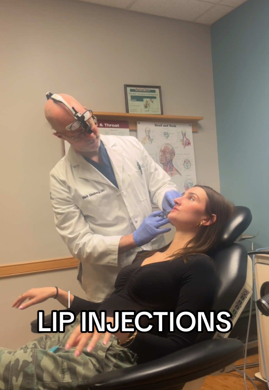 Who said filler had to look fake??? If you're in the Philly area & looking for filler or Botox -- @Dr Mark Ginsburg is your guy!! 💋👃🏼💉 #lipfiller #lipinjection 