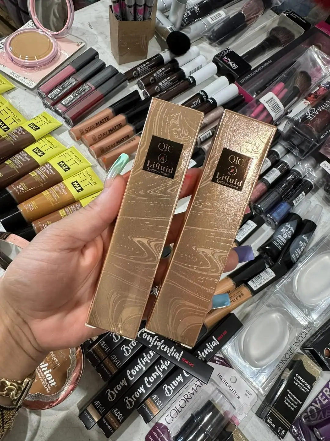 Mix cosmetics pallets available 500 pieces per pallet all original brand new #foryoupage #fashion #makeup #costmetics 