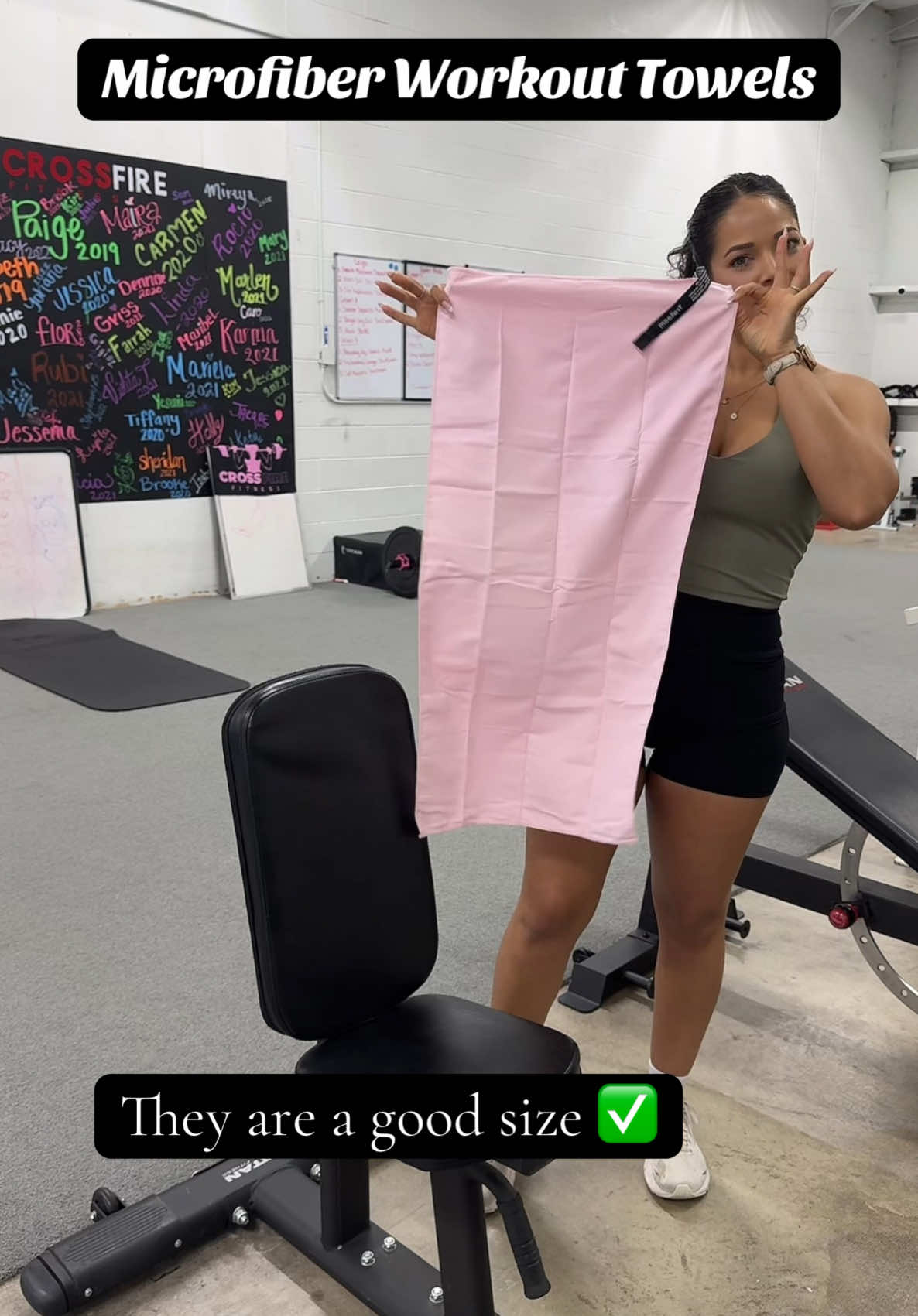 The perfect towel for your sweaty gym workout 🙌🏼.  #gymhack #gymtowel #microfibertowel #musthave #GymTok @Trailoom 