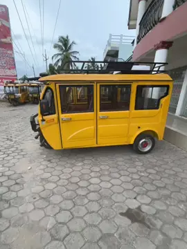 One feature I didn’t add is that when reversing you can watch your back from the dashboard because it has a camera behind 🥳😍🤪. #fyppppppppppppppppppppppp #viral #electric tricycle #taxi# pragya#eastlegon