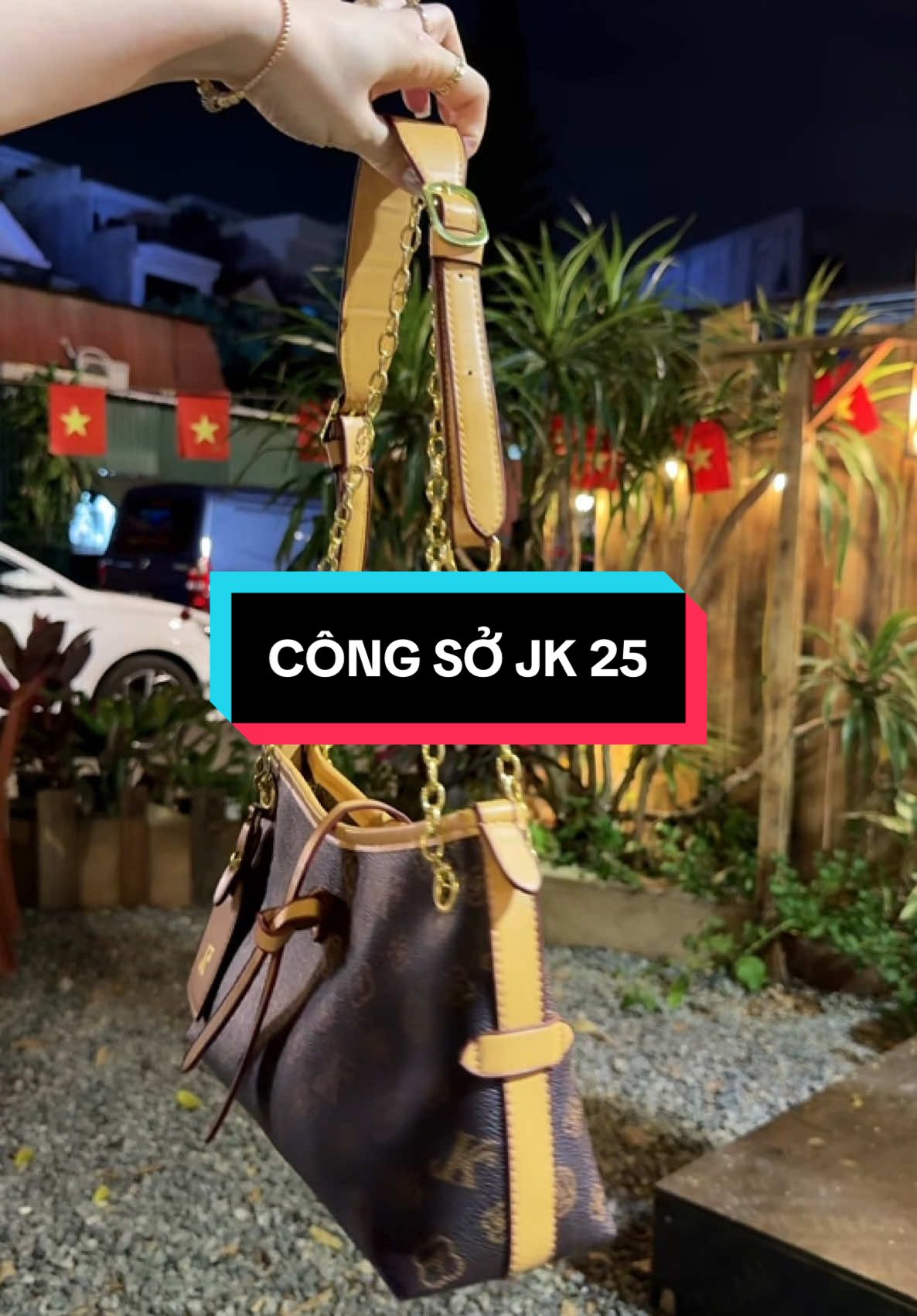 Túi xinh cho các nàng xuống phố #tuixachnu #tuixachhangquangchau #tuixachdep #tuideovai #tuideocheo #dinhcongloi94 