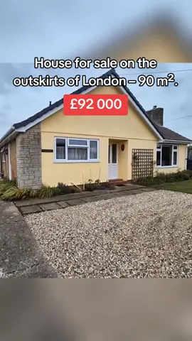 🎯 House for Sale near London! 🏡 Spacious 90m² home in a peaceful area – ideal for families, investors, or anyone dreaming of life in the UK! 🇬🇧 #HouseForSale #LondonProperty #UKRealEstate #HomeHunting #ForSaleUK #RealEstateTikTok #منازل_للبيع #عقارات_بريطانيا #فرصة_استثمار #الهجرة_إلى_بريطانيا #استقرار_في_لندن #بيت_في_الخارج #استثمار_عقاري