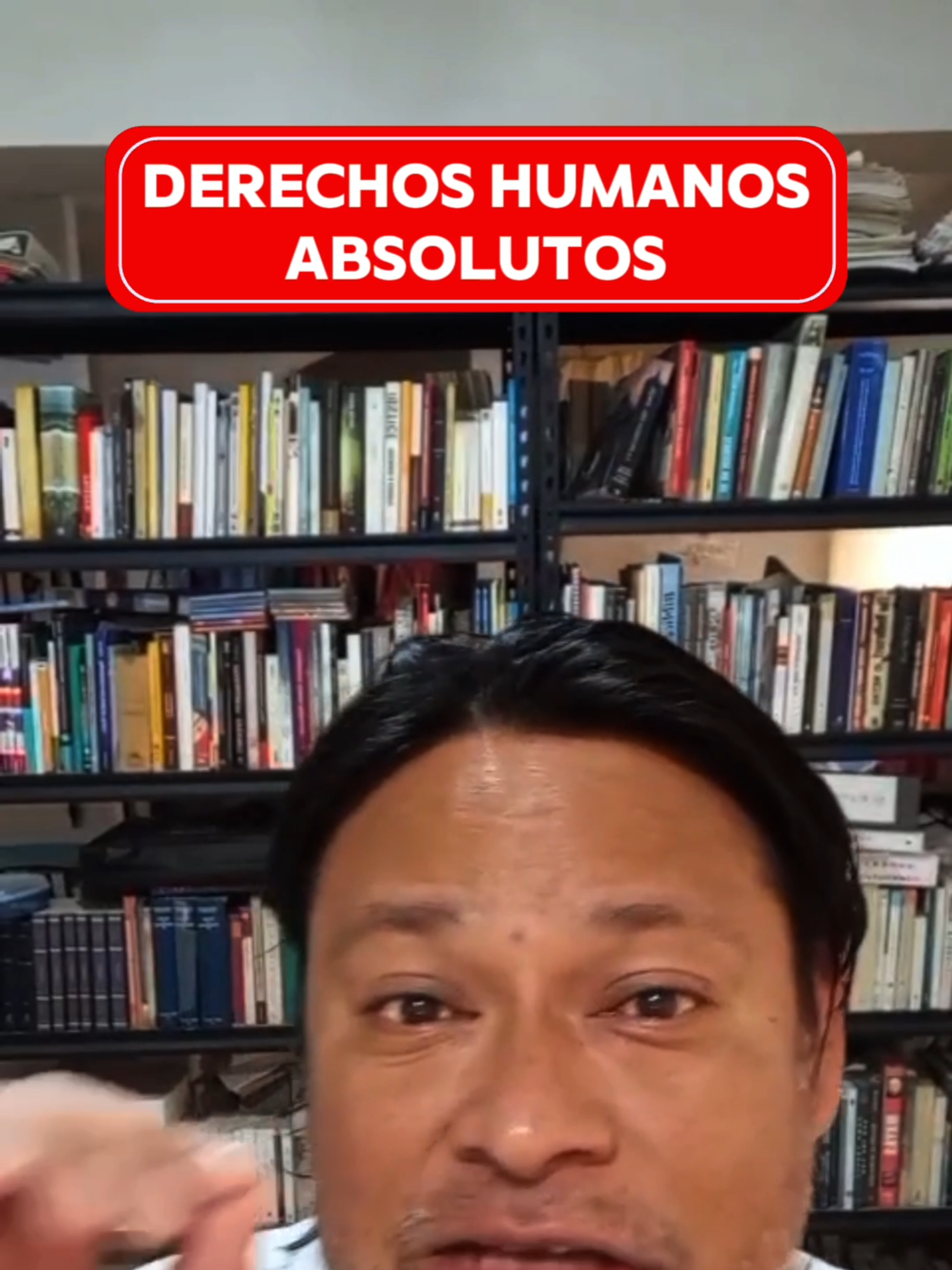 Por esto tus DERECHOS HUMANOS valen más que un delito común 🔥 | Lo que el gobierno NO quiere que sepas ¿Cuándo una injusticia se convierte en violación a derechos humanos? 🤔 Te explico la VERDAD sobre quién es responsable cuando el Estado viola tus derechos 🚨 Aprende a identificar violaciones graves y cómo exigir REPARACIÓN INTEGRAL 👊 #DerechosHumanos #Justicia #PoderJudicial #SCJN #Constitucional #México #AcuerdosDePaz #CorteIDH #impunidad #amparo  youtube.com/c/VíctorCollíEkPerfilesConstitucionales  https://www.facebook.com/victormcolliek/ https://www.instagram.com/colliekvictor/  https://www.tiktok.com/@vicchur1