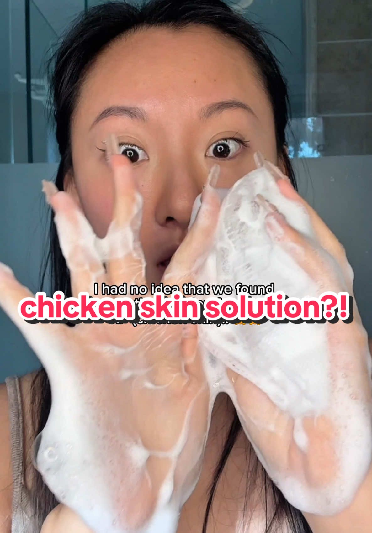 Do you have chicken skin?? RUN to get our mugwort bars only a few in stock😱💕 #glowingskin #naturalskincare #acneproneskin #chickenskin #keratosispilaris #cleanser #cloggedpores 