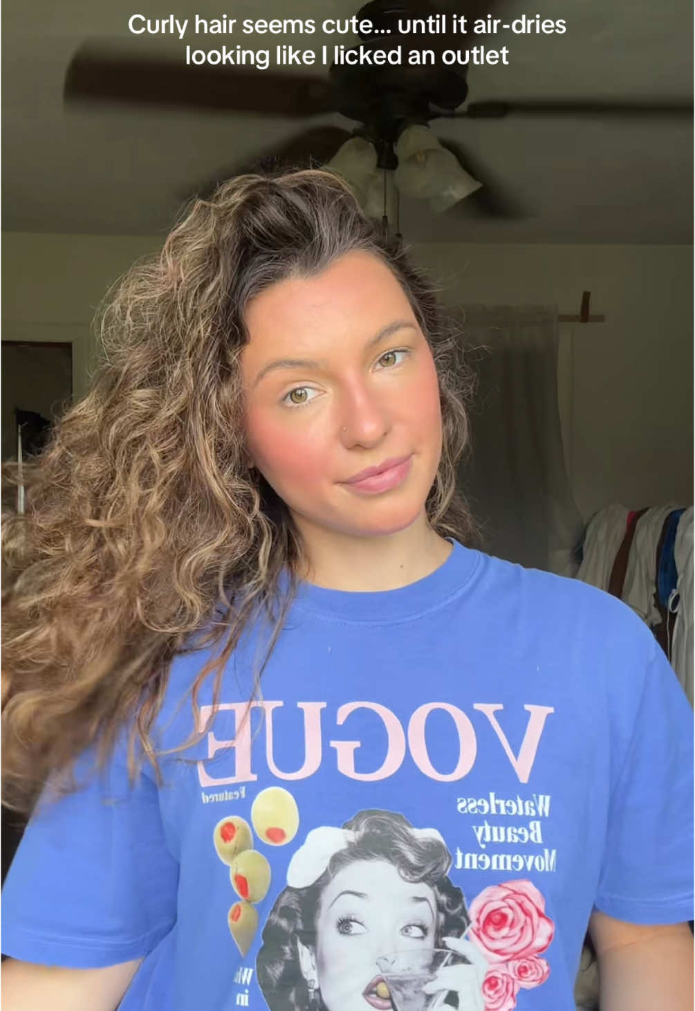 Can anybody relate? 😅😂 #curlyhair #frizzyhair 