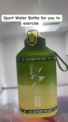 Active life is the best life! Get yourself a big sport water bottle #sport #sports #sportwaterbottle #water #waterbottle #bottle #Fitness #exercises #tiktok #tiktokshop #tiktokaffiliate #viral #viralvideo #viraltiktok #fyp #fypシ #fypage 