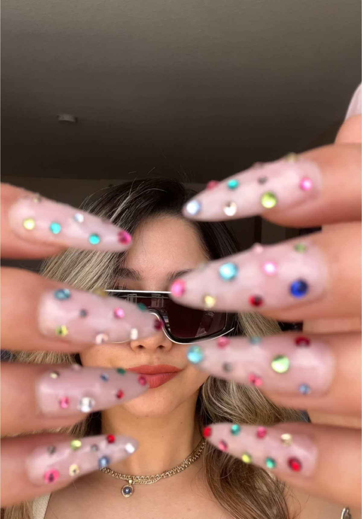 your next nail inspo✨💅🏻 #nailinspo #nails #fyp #vibecheck #casualcool  Matte lip crayon: @Milani Cosmetics 