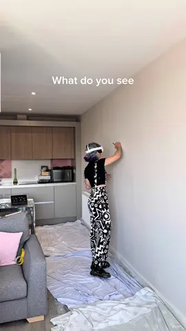 Imagine transferring your digital sketch straight onto the wall using VR? Yup, that’s what I’m doing. Tech + art = magic. Would you try this? #mural #floralmural #floralwall  #bedroommakeover #roommakeover #livingroommakeover #decor #inspodecor #mural #muralart #wallart #walldesign #artonwalls #artonwall #walldesign #wallpaper #decorinspo #inspodecor #funkydecor #funkyhouse #funkyart #dopaminedecor #melbourne #sidney #AU #australia #australiaartist 