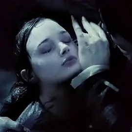 victoria and barnabas🖤 #darkshadows #victoria #barnabas #johnnydepp #bellaheathcote 