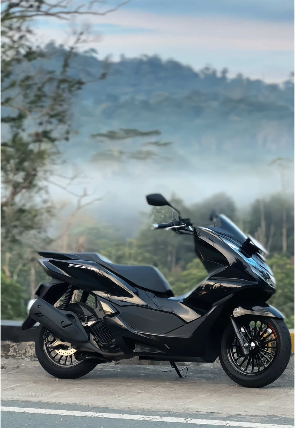 asik juga kalo sore disini🤪 #pcx160 #kastaatas #pcx160platkt #platktstyle 