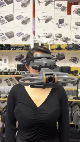 The DJI avata2 unmanned aerial vehicle is paired with DJI Goggles 3 and a motion-sensing remote control. Gestures are commands, making the operation more natural 🎥🎥🎬🎬#flying #DJI #djiavata2 #drone #aerialphotography #video 