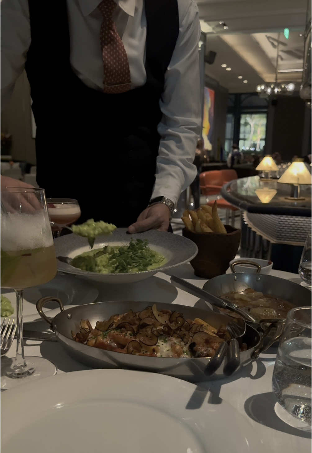 عشاي اليوم بمطعم الـ باريتو  @Il Baretto  مطعم ايطالي جممميييييل بالمكان وتفاصيل المكان اجواء المكاااان تاخذ العقل وغير الجلسات الجميله الاكل لذييذذ 🪄 سريعين بالخدمه لازم تجون المطعم وتجربون الاجواء والاكل 🇮🇹♥️ الرياض - كافد ( الماليه)  #الرياض #تغطيات#ad #المالية #باريتو#ايطاليا🇮🇹 #مطعم_ايطالي#مطعم#مطاعم_الرياض 