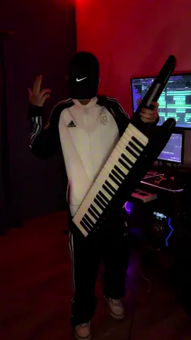 SI CONOCES ESTE TEMON COMENTA EL NOMBRE 📨⚡️  VERSIÓN 2013 ! #Cumbia #cumbiaargentina #cumbiaturra #nenemalo #argentina #boliche #punteos #unpocoderuido 