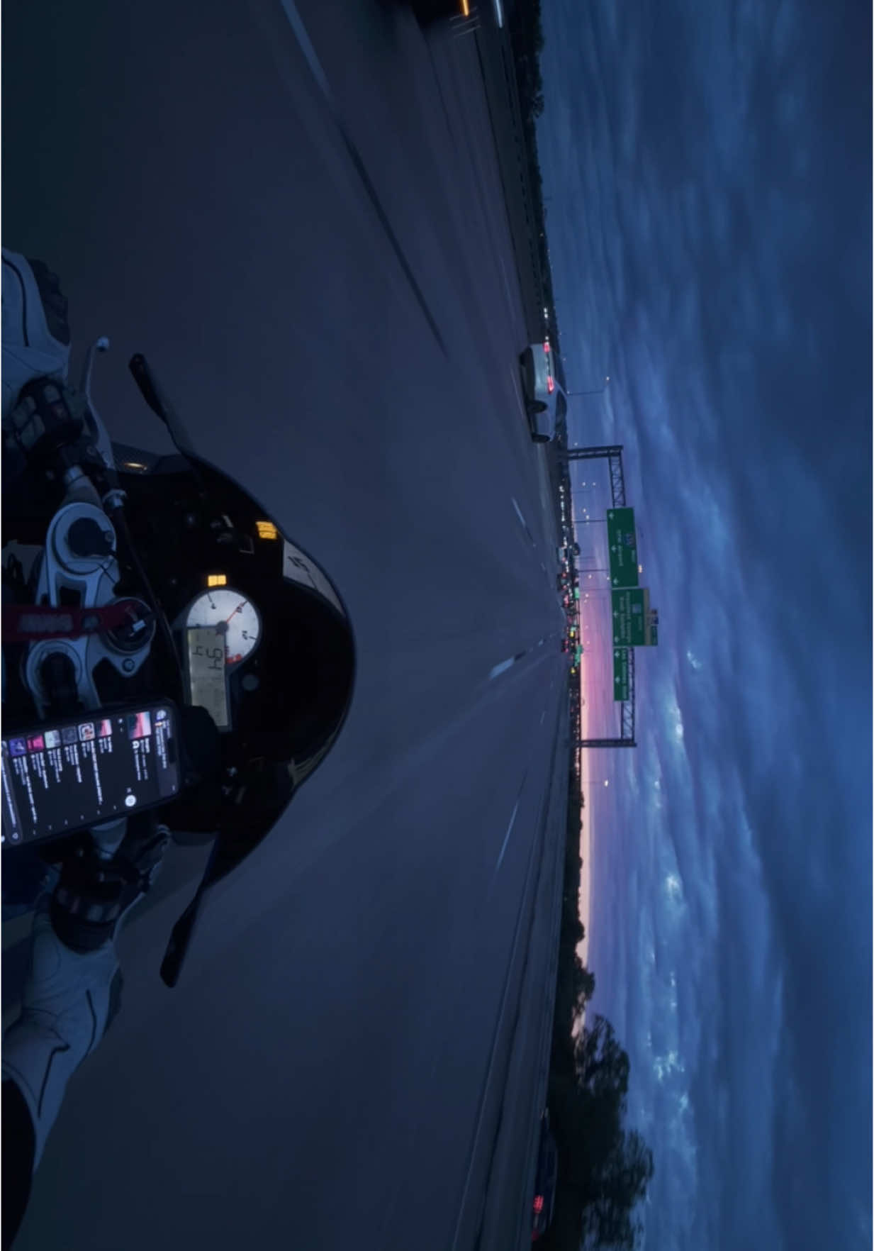 Mesmerizing sky 🌌  . . . . . . . . #fypシ #susnet #dreaming #chasing #bmws1k #dallastx #bikesoftiktok 