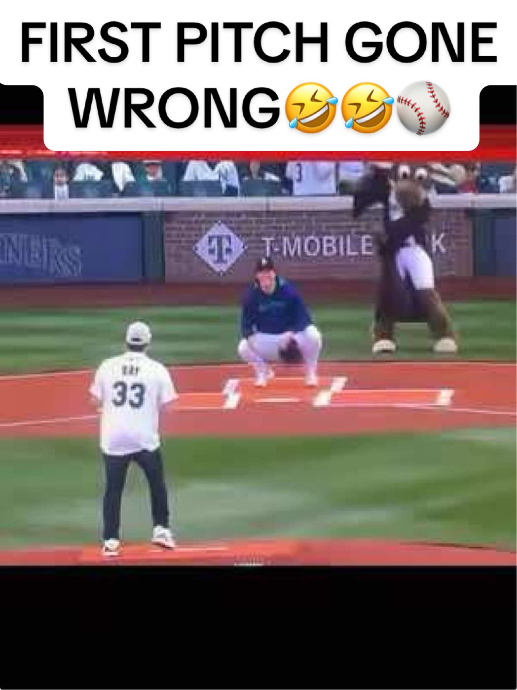 Comedian gets injured throwing out FIRST PITCH🤣🤣🤣#seattlemariners #baseball #firstpitch #comedy #adamray #seahawks #mikemcdonald #nfl #funny #fyp #bryanwoo@Seattle Mariners @Seattle Seahawks 